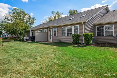Tiny photo for 21522 Lake St Clair Drive, Crest Hill, IL 60403 (MLS # 12479369)