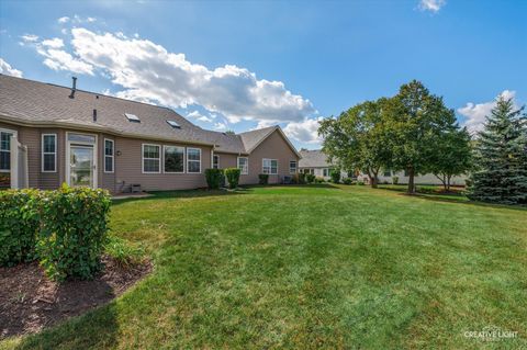 Tiny photo for 21522 Lake St Clair Drive, Crest Hill, IL 60403 (MLS # 12479369)