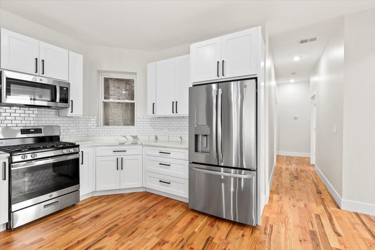 6128 S Rhodes Avenue 1