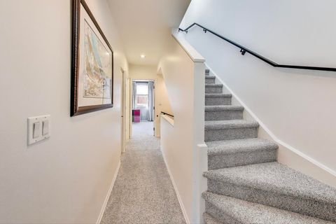 Tiny photo for 1010 N Crosby Street, Chicago, IL 60610 (MLS # 12476248)
