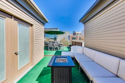 Tiny photo for 1010 N Crosby Street, Chicago, IL 60610 (MLS # 12476248)