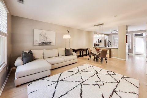 Tiny photo for 1010 N Crosby Street, Chicago, IL 60610 (MLS # 12476248)