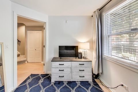 Tiny photo for 1010 N Crosby Street, Chicago, IL 60610 (MLS # 12476248)