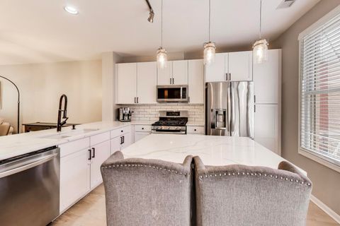 Tiny photo for 1010 N Crosby Street, Chicago, IL 60610 (MLS # 12476248)