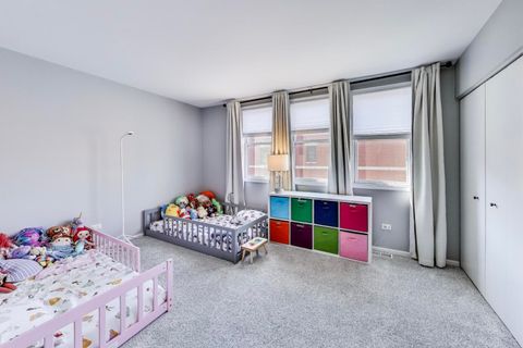 Tiny photo for 1010 N Crosby Street, Chicago, IL 60610 (MLS # 12476248)