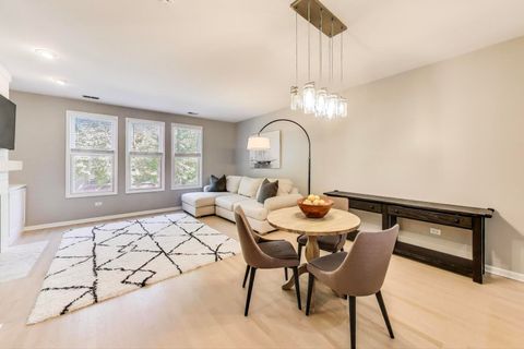 Tiny photo for 1010 N Crosby Street, Chicago, IL 60610 (MLS # 12476248)
