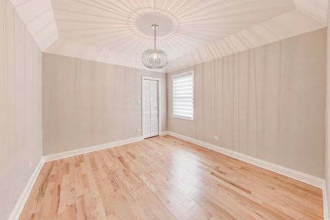 Tiny photo for 5716 W Eastwood Avenue, Chicago, IL 60630 (MLS # 12511269)