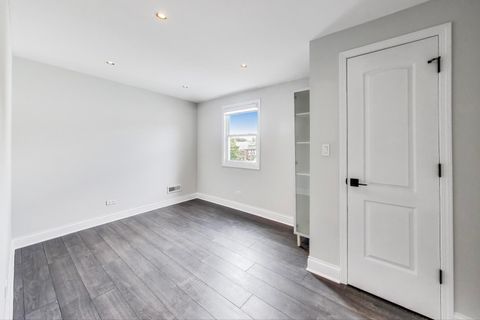 Tiny photo for 5716 W Eastwood Avenue, Chicago, IL 60630 (MLS # 12511269)