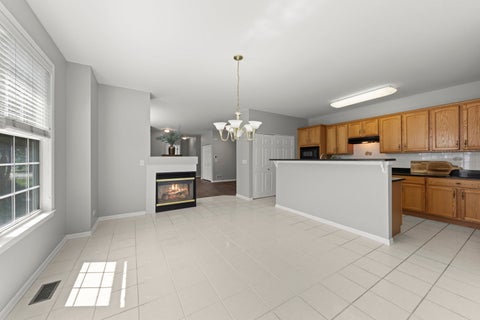 Tiny photo for 430 Woodhill Drive, Carol Stream, IL 60188 (MLS # 12739541)