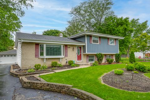 Photo of 5S300 Tuthill Road, Naperville, IL 60563 (MLS # 12499028)