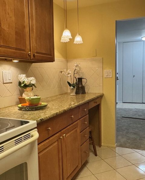 Tiny photo for 825 Pearson Street #3D, Des Plaines, IL 60016 (MLS # 12528534)