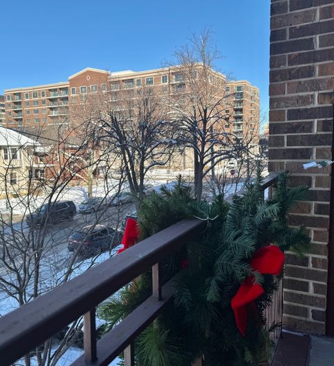 Tiny photo for 825 Pearson Street #3D, Des Plaines, IL 60016 (MLS # 12528534)