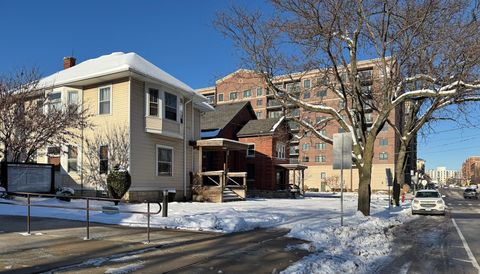 Tiny photo for 825 Pearson Street #3D, Des Plaines, IL 60016 (MLS # 12528534)