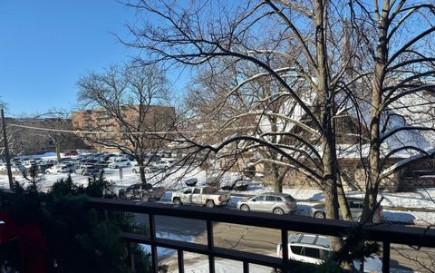 Tiny photo for 825 Pearson Street #3D, Des Plaines, IL 60016 (MLS # 12528534)