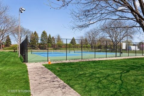 Tiny photo for 15 Windward Circle, Willowbrook, IL 60527 (MLS # 12623864)