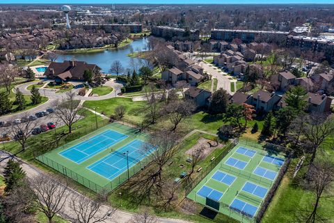 Tiny photo for 15 Windward Circle, Willowbrook, IL 60527 (MLS # 12623864)