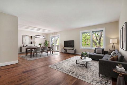 Tiny photo for 15 Windward Circle, Willowbrook, IL 60527 (MLS # 12623864)