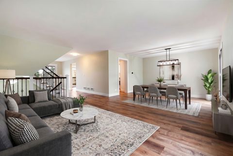 Tiny photo for 15 Windward Circle, Willowbrook, IL 60527 (MLS # 12623864)