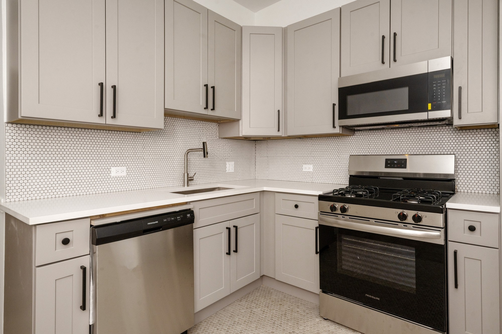 2346 W Thomas Street 2R