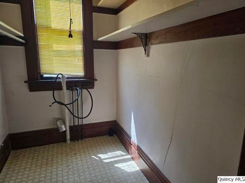 Tiny photo for 118 S Fayette Street, Carthage, IL 62321 (MLS # 12433193)