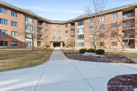 Photo of 875 E 22nd Street #118, Lombard, IL 60148 (MLS # 12548346)