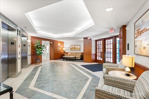 Tiny photo for 875 E 22nd Street #118, Lombard, IL 60148 (MLS # 12548346)