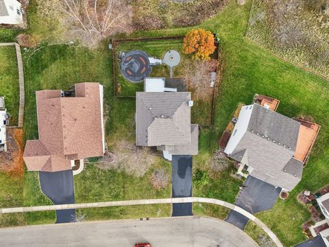 Tiny photo for 815 N Overlook Circle, Round Lake, IL 60073 (MLS # 12514731)