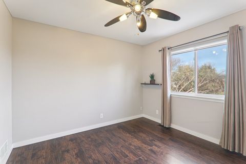 Tiny photo for 815 N Overlook Circle, Round Lake, IL 60073 (MLS # 12514731)