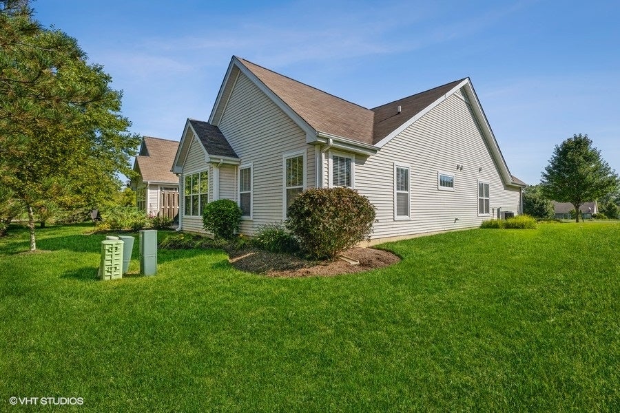 301 W Eagle Court