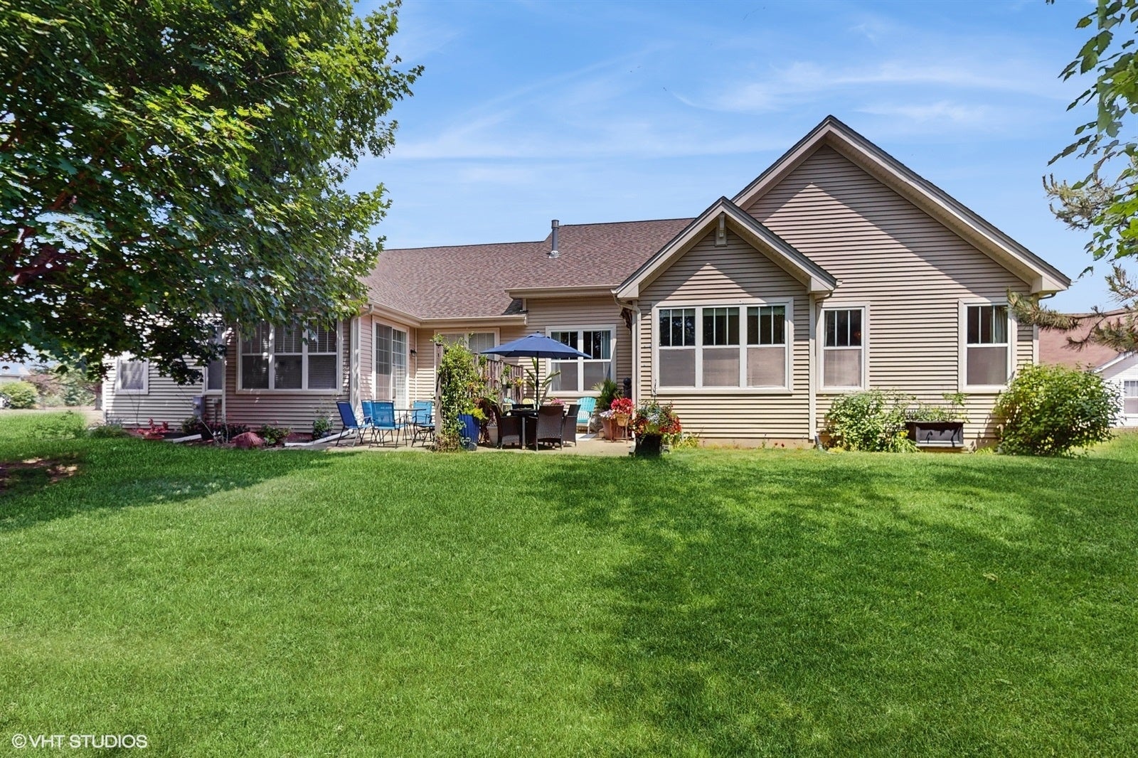 301 W Eagle Court