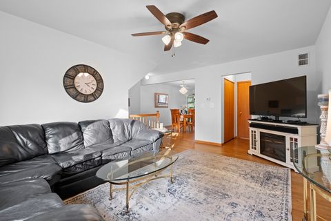 Tiny photo for 403 E Willow Street #403, Elburn, IL 60119 (MLS # 12499466)
