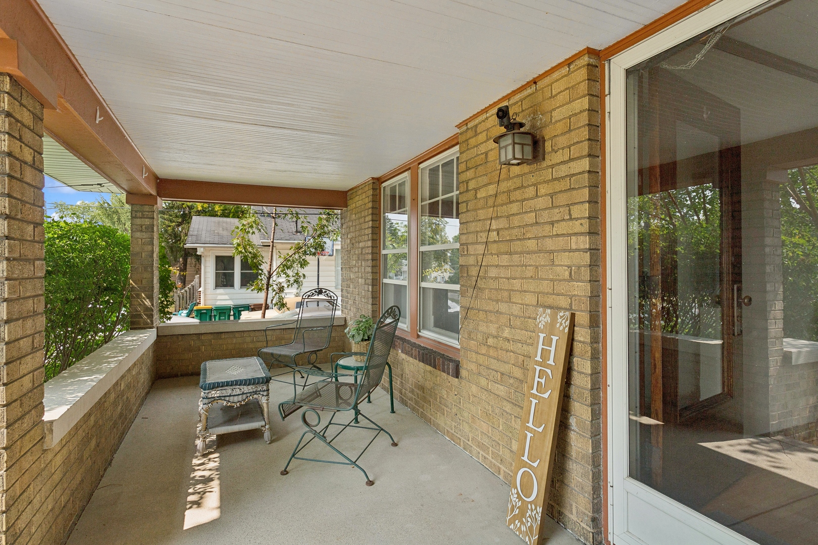 318 E 2nd Street