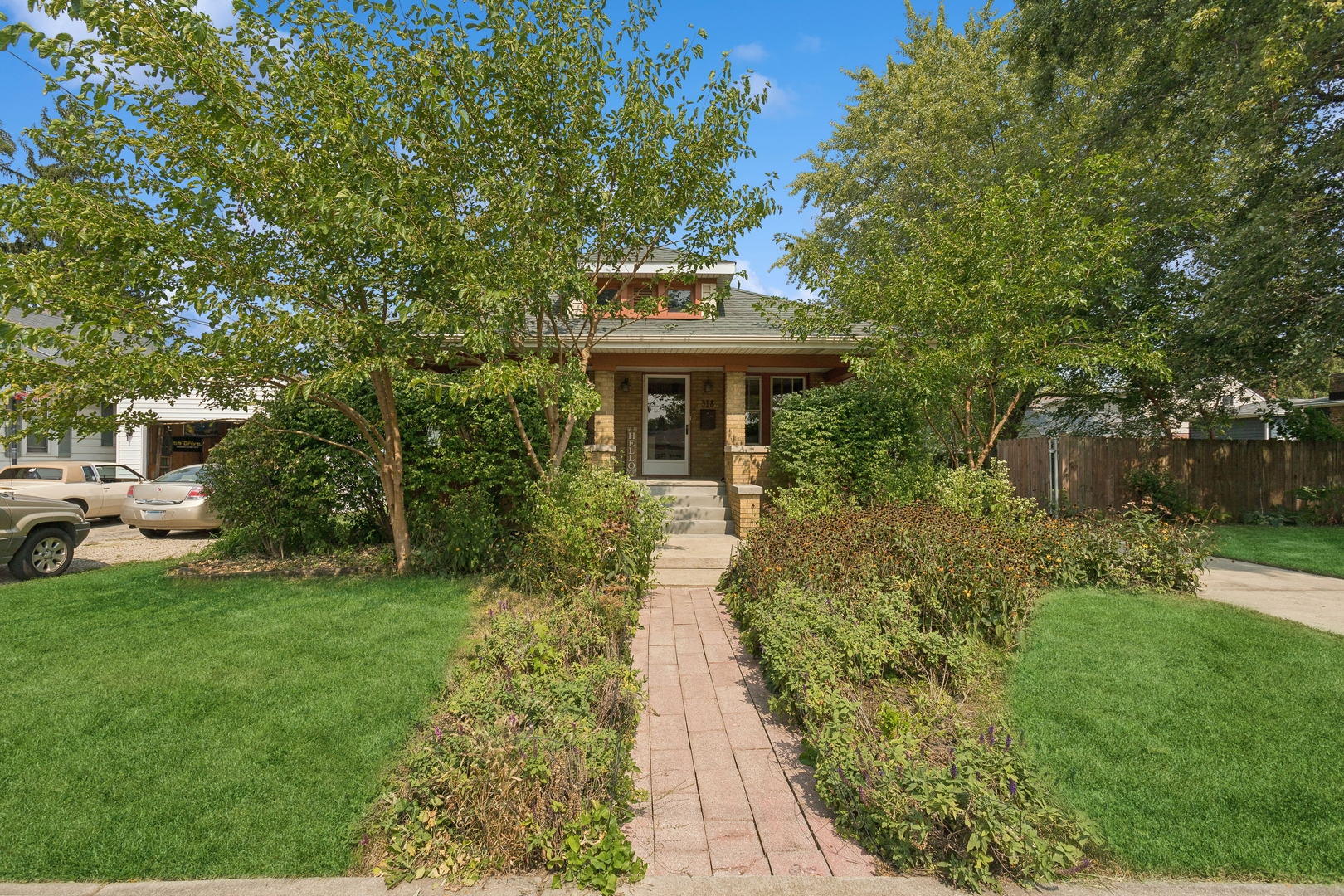 318 E 2nd Street