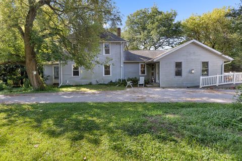 Photo of 1610 Town Hall Road, Beloit, WI 53511 (MLS # 12473813)