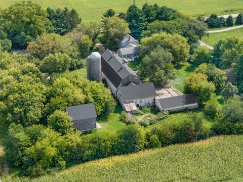 Tiny photo for 1610 Town Hall Road, Beloit, WI 53511 (MLS # 12473813)