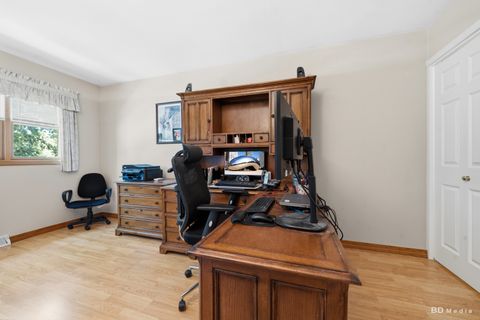 Tiny photo for 15155 Ridgeway Avenue, Midlothian, IL 60445 (MLS # 12685290)