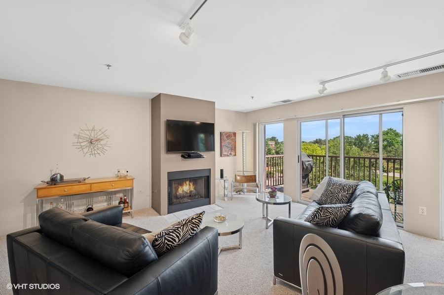 361 KELBURN Road 316