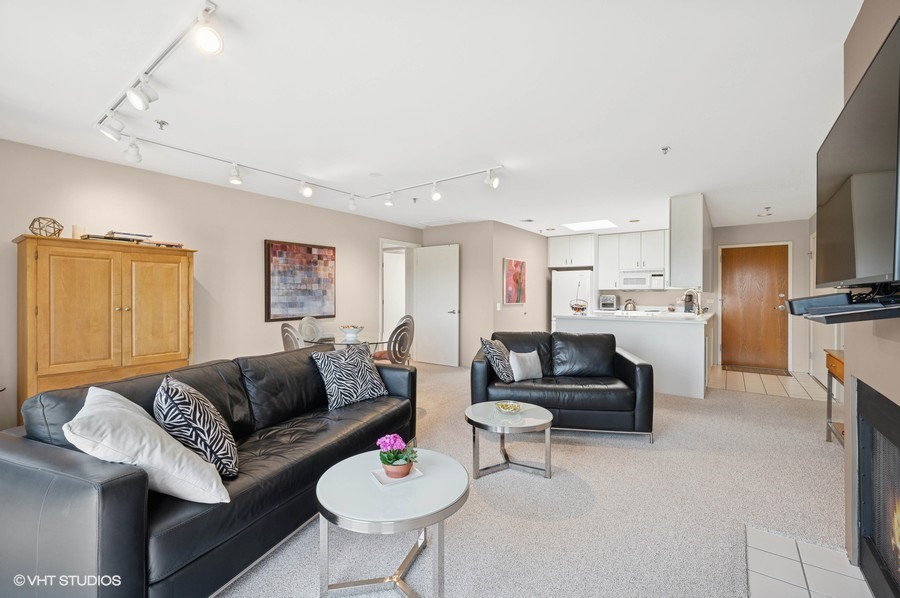 361 KELBURN Road 316