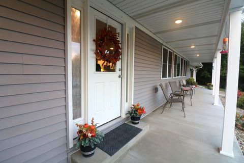 Tiny photo for 3371 Hilltop Court, Clinton, IL 61727 (MLS # 12476297)