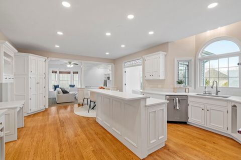 Tiny photo for 2715 Wendy Drive, Naperville, IL 60565 (MLS # 12578909)