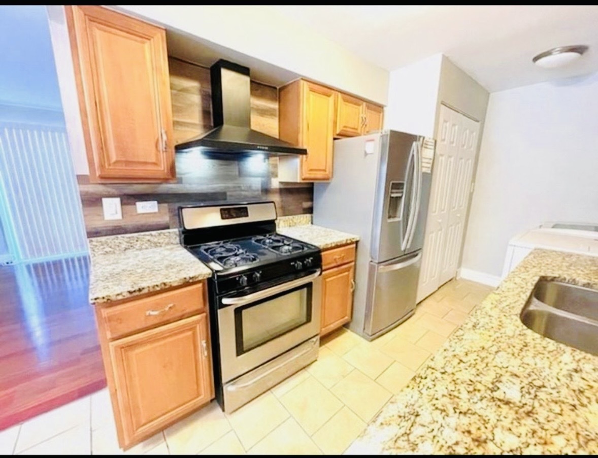 600 Academy Court 600