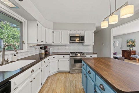 Tiny photo for 5601 Lee Avenue, Downers Grove, IL 60516 (MLS # 12736122)