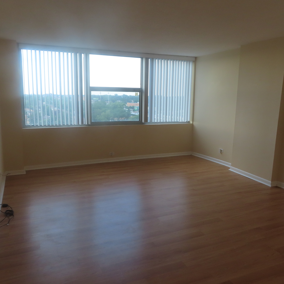 7234 W North Avenue 1008