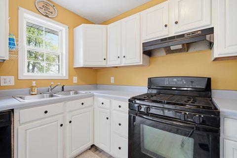 Tiny photo for 3 Kimberly Court, Danvers, IL 61732 (MLS # 12604790)