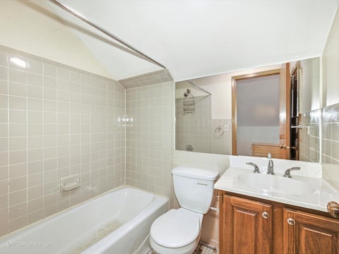 Tiny photo for 2850 Brighton Court, Westchester, IL 60154 (MLS # 12737381)