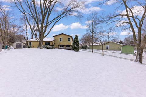Tiny photo for 233 Seneca Court, Bolingbrook, IL 60440 (MLS # 12593960)