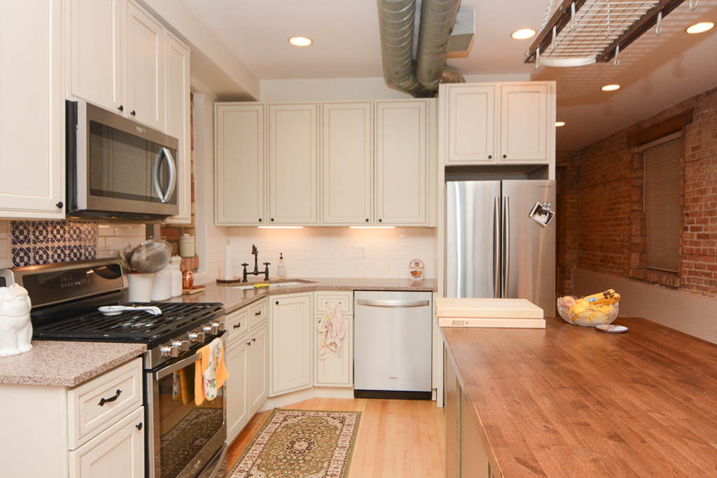 1723 W Erie Street 1