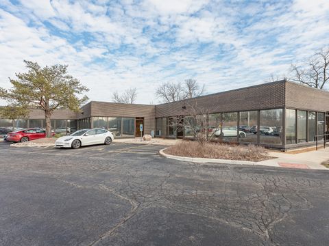 1845 Oak Street Northfield IL 60093