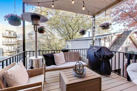 Tiny photo for 2919 N SOUTHPORT Avenue #3, Chicago, IL 60657 (MLS # 12529160)