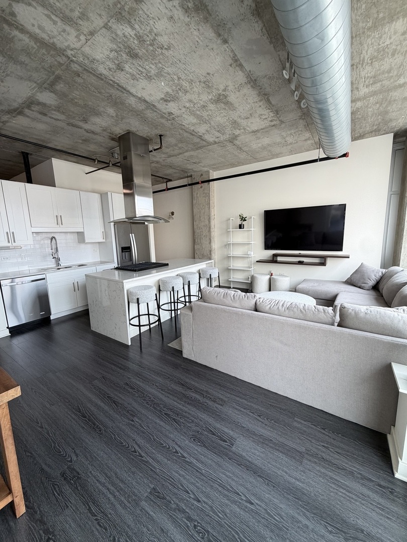 50 E 16th Street 415